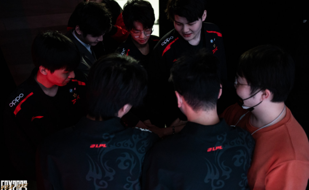 使她不仅是 使她不仅是