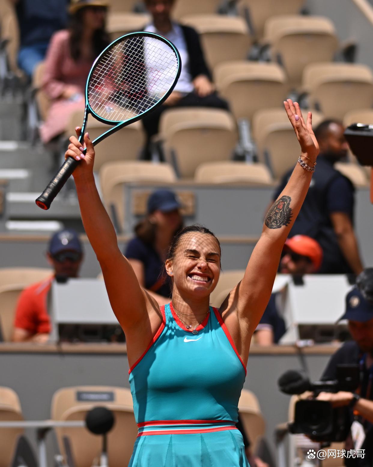 根据相关裁 根据相关裁